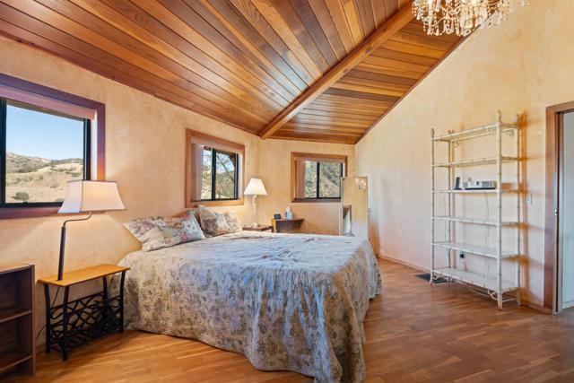 20101 Panoche Road, Paicines CA: https://media.crmls.org/mediaz/eaa9c8aa-791b-4915-95ca-06155b33e2b4.jpg