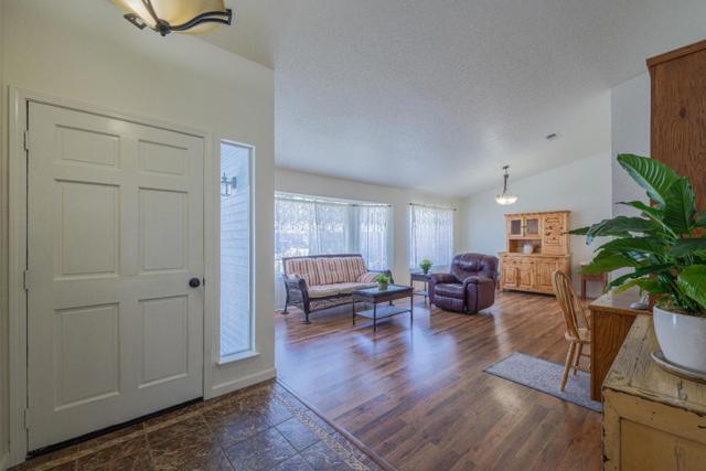 46210 Pine Meadow Drive, King City CA: https://media.crmls.org/mediaz/eaa9d1a6-313e-4d39-8593-e87b2e20be1a.jpg