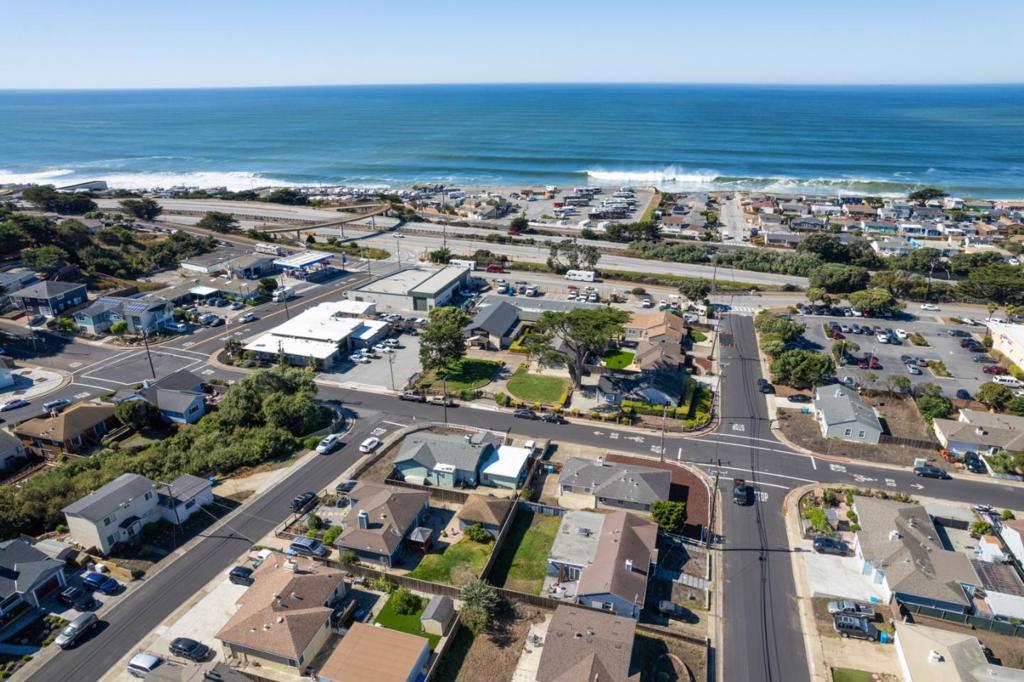 Eaaa6Ed7 A26A 4E0F 887A C1Dab2Aaae05 603 Edgemar Avenue, Pacifica, Ca 94044 &Lt;Span Style='BackgroundColor:transparent;Padding:0Px;'&Gt; &Lt;Small&Gt; &Lt;I&Gt; &Lt;/I&Gt; &Lt;/Small&Gt;&Lt;/Span&Gt;