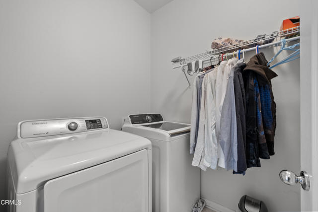 2012 Keltic Lodge Drive, Oxnard CA: https://media.crmls.org/mediaz/eaac0a93-d21f-4d48-a7b7-72fd8bfa673a.jpg
