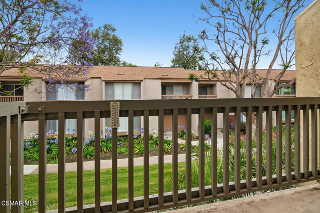 1617 Beagle Court, Ventura CA: https://media.crmls.org/mediaz/eaac4448-5b4b-4e57-bb3b-9c329398bf69.jpg