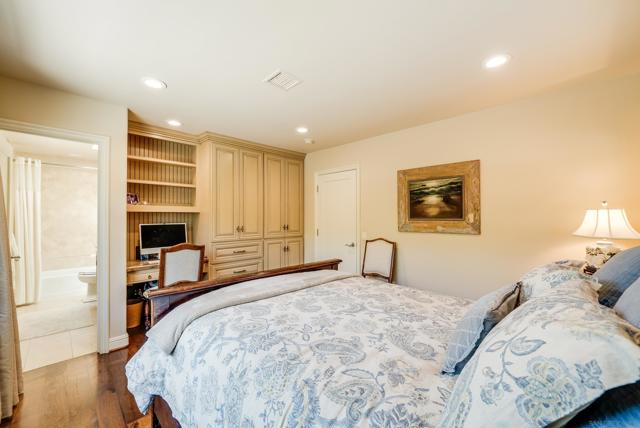 6150 La Fremontia, Rancho Santa Fe CA: https://media.crmls.org/mediaz/eaad2bd4-8945-43be-9afb-97082cf6b08f.jpg