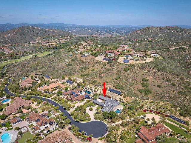 14460 Cheyenne Trl, Poway CA: https://media.crmls.org/mediaz/eaad5e5d-46b4-4a17-88d1-d382e4399c35.jpg