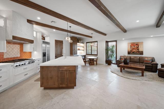 50375 Via Serenidad, La Quinta CA: https://media.crmls.org/mediaz/eaae3e22-7145-4117-aded-3311fba661ed.jpg