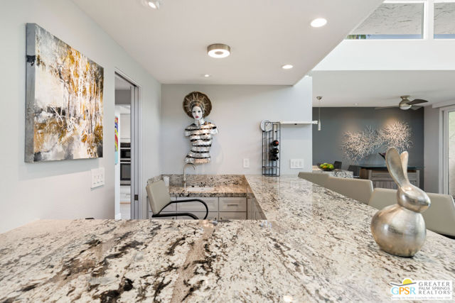1566 Cabildo Circle, Palm Springs, CA 92264