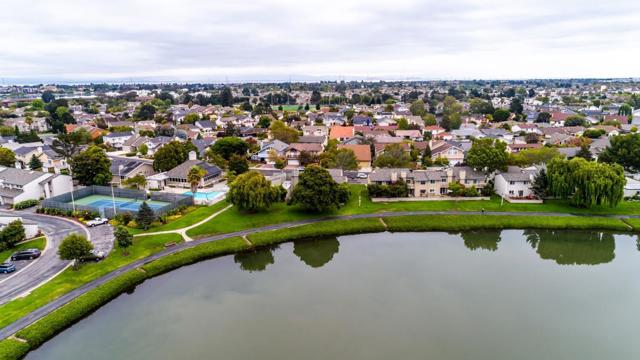 840 Sea Spray Lane, Foster City CA: https://media.crmls.org/mediaz/eaae7d98-f163-4fd2-b335-1024d7bbf284.jpg
