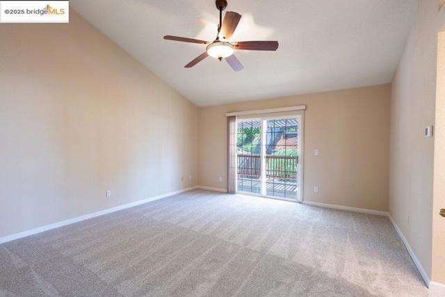 1003 Linda Vista Way, Rio Vista CA: https://media.crmls.org/mediaz/eaaf3ff6-d19b-4fc1-887d-c9022075b3d8.jpg
