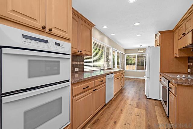 Image 15 of 29 For 18172 Sencillo Dr