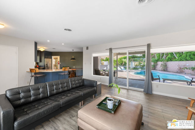 1420 E San Jacinto Way, Palm Springs, CA 92262