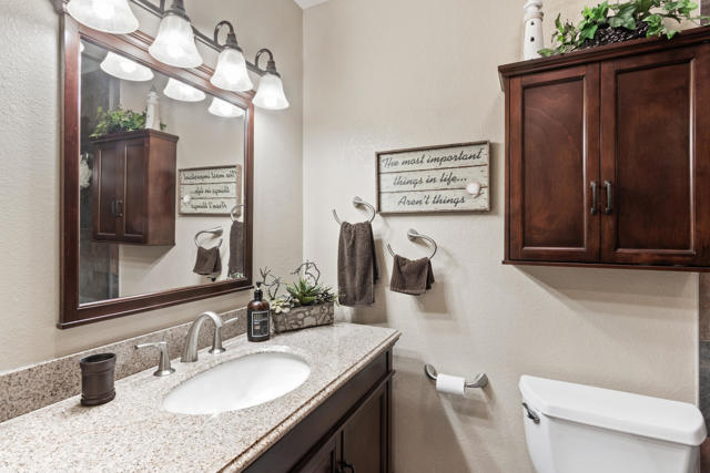 31200 Landau Boulevard, Cathedral City CA: https://media.crmls.org/mediaz/eab307f4-1f7d-4d6f-98df-f5bcdad6517a.jpg