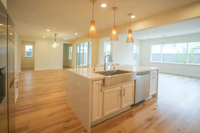 4124 Maddy Avenue, Tracy CA: https://media.crmls.org/mediaz/eab4950f-4072-4957-8af7-25716e8dc08e.jpg