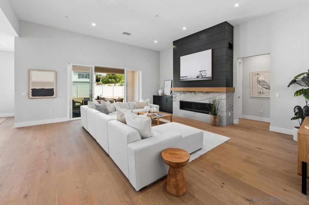 1720 California St. - photo 2