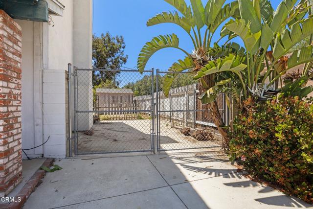 2575 Gayle Place, Simi Valley CA: https://media.crmls.org/mediaz/eab5f53c-5754-4a10-bf88-3f2582933200.jpg