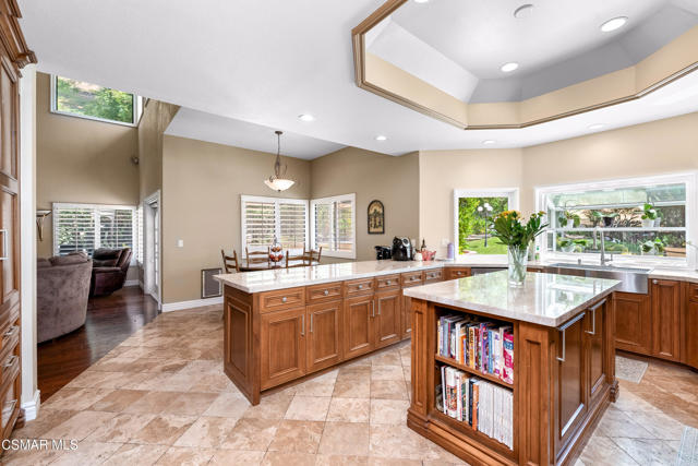 5924 Rainbow Hill Road, Agoura Hills CA: https://media.crmls.org/mediaz/eab6395d-014c-4d81-b332-c67c71f003ff.jpg