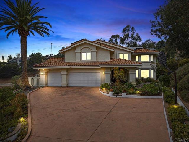 Detail Gallery Image 3 of 51 For 3439 via Loma Vista, Escondido,  CA 92029 - 5 Beds | 4 Baths