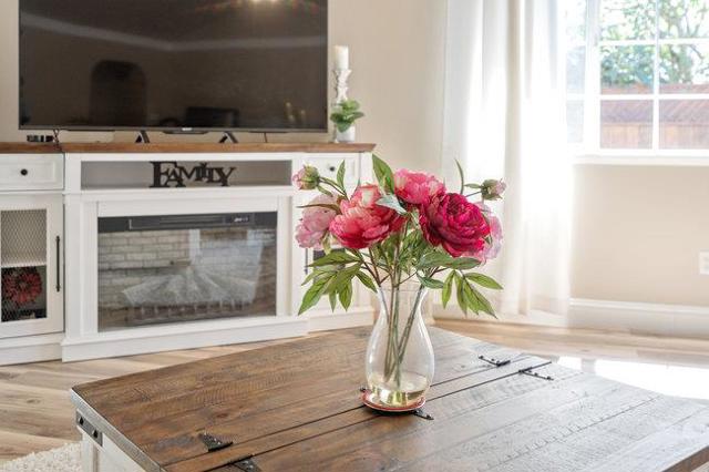 22 Heiner Road, Watsonville CA: https://media.crmls.org/mediaz/eab69e14-8d33-4169-b3f8-d67c6c046add.jpg