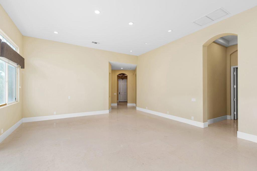 MLS #219138184DA image #9