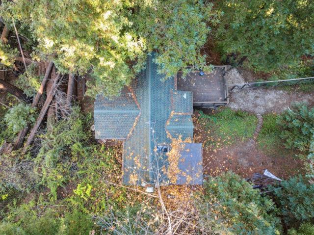 24140 Schulties Road, Los Gatos CA: https://media.crmls.org/mediaz/eab92ecc-d418-4912-9431-dab01815fd66.jpg