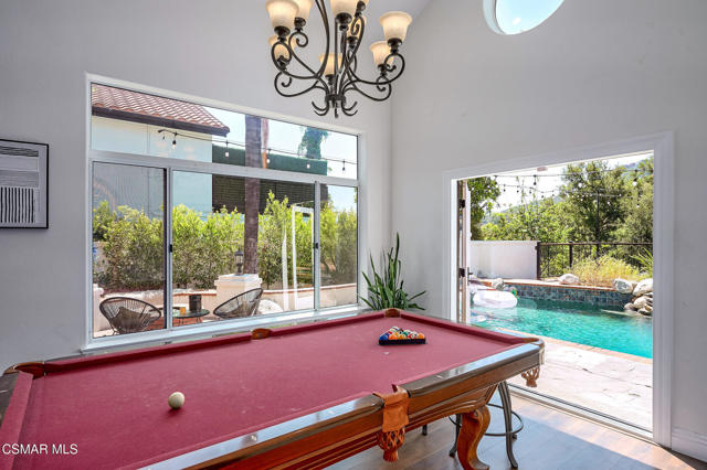 2554 Kirsten Lee Drive, Westlake Village CA: https://media.crmls.org/mediaz/eab96624-9746-416c-b536-b398e464cf65.jpg