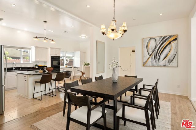 4224 Madison Avenue, Culver City CA: https://media.crmls.org/mediaz/eaba7280-5562-469d-a5cd-f7c2fa3e9cf1.jpg