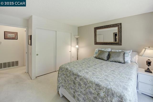 1400 Canyonwood, Walnut Creek CA: https://media.crmls.org/mediaz/eabab995-348a-4230-abfc-79cc416a8ee8.jpg