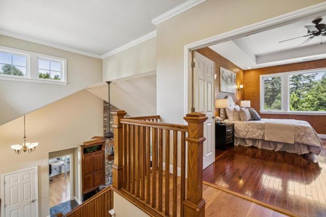 23583 Summit Road, Los Gatos CA: https://media.crmls.org/mediaz/eabb9ab9-1a15-4eca-b60d-f523c6d7bb63.jpg