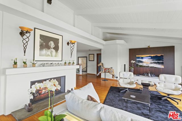 3162 Durand Drive, Los Angeles CA: https://media.crmls.org/mediaz/eabbb25b-4e14-4ff9-9375-6699ecfc87b2.jpg