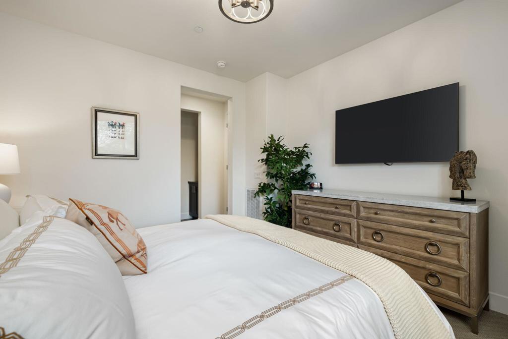 MLS #219136935DA image #21