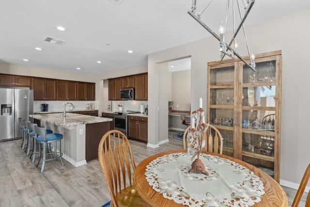 33039 Saint Emilion Court, Winchester CA: https://media.crmls.org/mediaz/eabc7ec3-592e-4a7e-b642-6d6b61230275.jpg