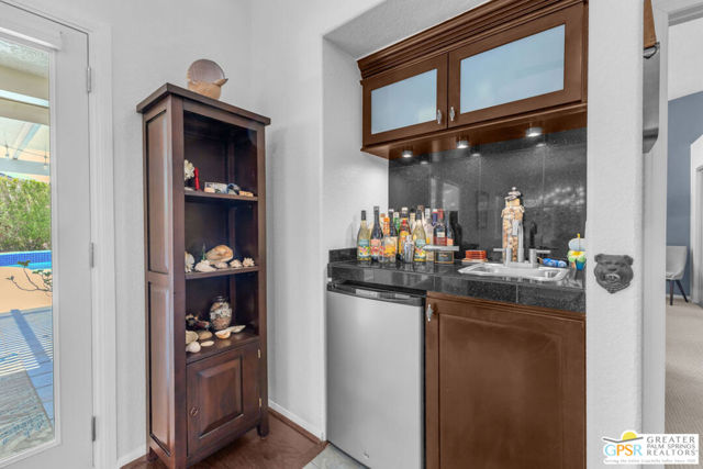 30005 Avenida Alvera, Cathedral City CA: https://media.crmls.org/mediaz/eabcaa11-d5ee-4730-b227-89ef0234d7c3.jpg
