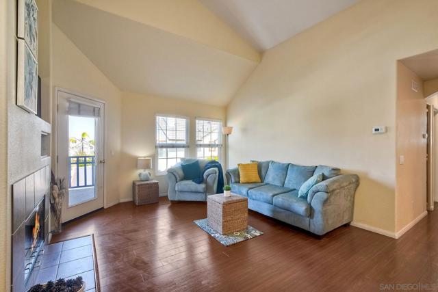 11898 Cypress Canyon Rd, San Diego CA: https://media.crmls.org/mediaz/eabcbc3e-fd79-44d0-bbe3-3bf965b326dc.jpg