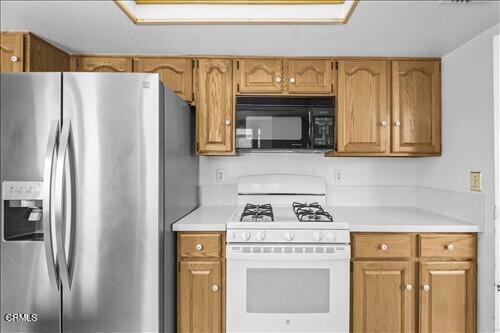 Detail Gallery Image 11 of 37 For 1134 Elm St, Tehachapi,  CA 93561 - 3 Beds | 2/1 Baths