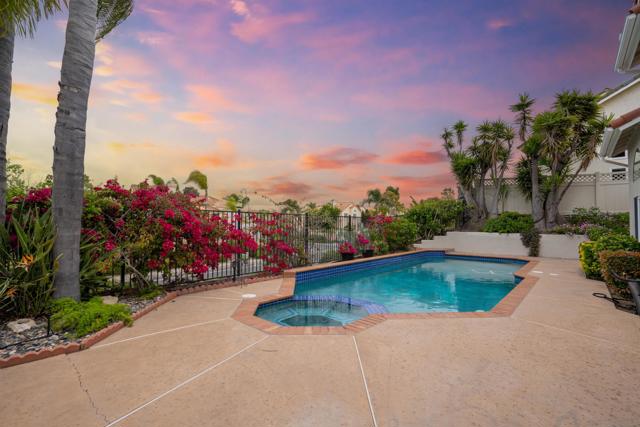 18037 Saponi Ct, San Diego CA: https://media.crmls.org/mediaz/eabf4593-8fd0-494f-b9df-032954b4c021.jpg