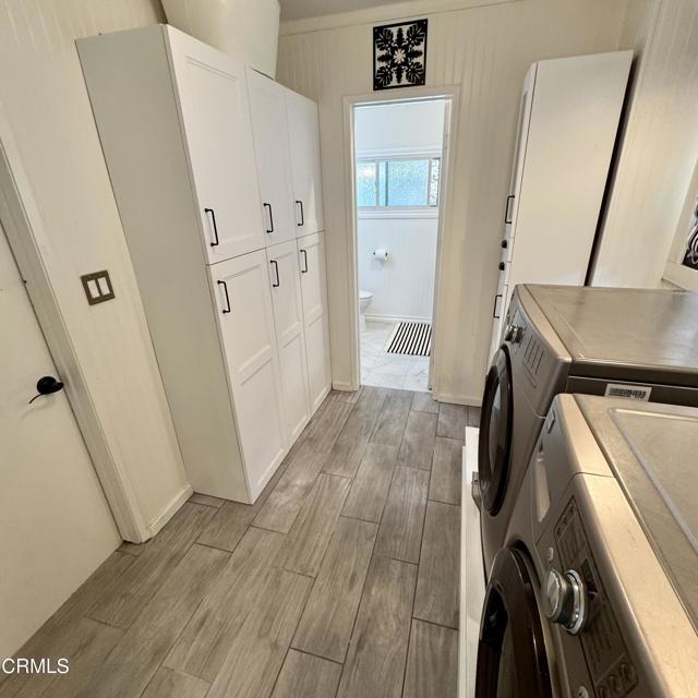 Detail Gallery Image 13 of 54 For 2013 El Vista Ct, Glendale,  CA 91208 - 3 Beds | 3 Baths