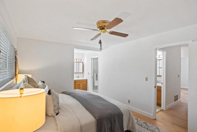 26 Saw Mill Court, Mountain View CA: https://media.crmls.org/mediaz/eabfb416-f43d-40f8-8bf8-bb1218614ca0.jpg