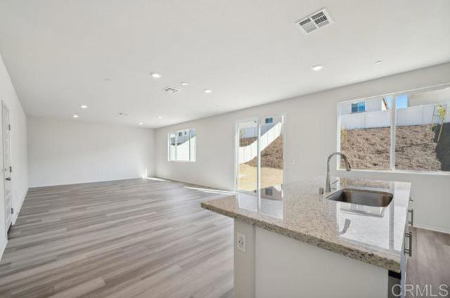 19420 Brush Creek Way, Lake Elsinore CA: https://media.crmls.org/mediaz/eac01285-66ac-4b29-a3f2-683ed4df863a.jpg