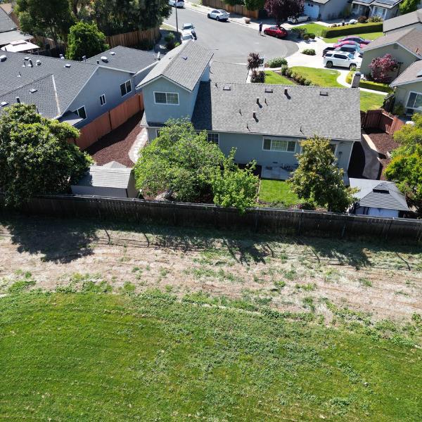 523 Bluefield Court, San Jose CA: https://media.crmls.org/mediaz/eac0b8e9-627f-4bcf-85d1-2d7c432d6c97.jpg