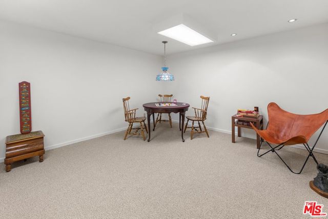1119 23rd Street, Santa Monica CA: https://media.crmls.org/mediaz/eac112b6-d1bc-4de7-af9d-42ed2cc4ed4e.jpg