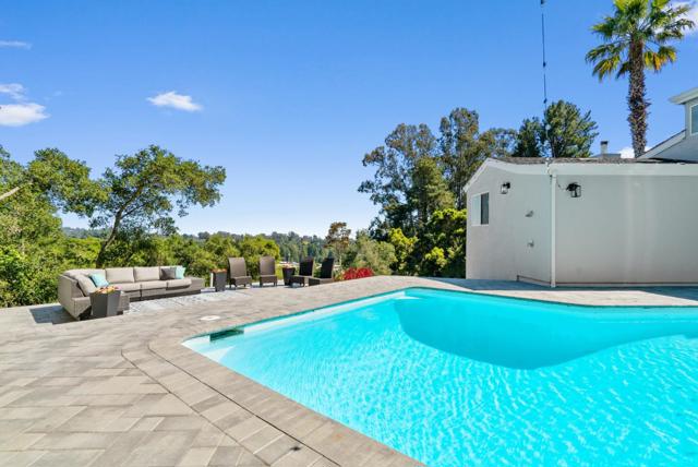 532 Moonrise Lane, Aptos CA: https://media.crmls.org/mediaz/eac14f66-4598-47df-a54a-4005e0512899.jpg
