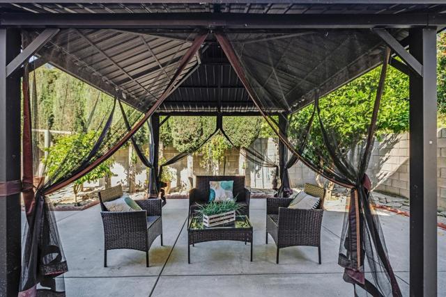 43270 Newport, Fremont CA: https://media.crmls.org/mediaz/eac1b36e-f38e-4884-af45-4090627ee333.jpg