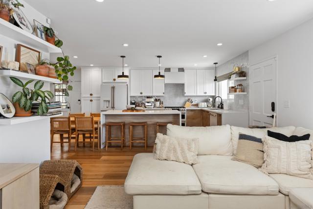 2068 Montclair, San Diego CA: https://media.crmls.org/mediaz/eac2bfce-60ac-44f5-aa10-f0ddf62c1074.jpg
