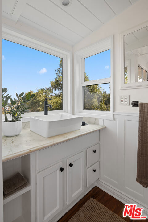 3750 Alta Mesa DriveStudio City img 11