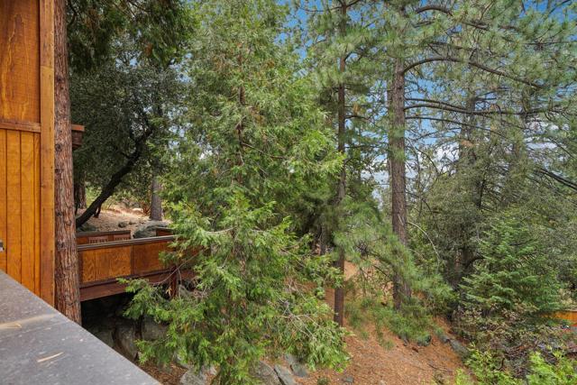 55491 Howland, Idyllwild CA: https://media.crmls.org/mediaz/eac3924c-aed2-4ee6-9609-c75010a5c5ff.jpg