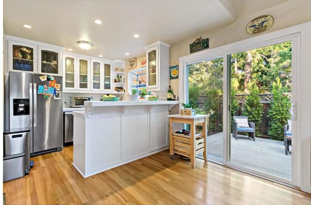 136 Finger Avenue, Redwood City CA: https://media.crmls.org/mediaz/eac3fb3a-a966-4de1-ad3c-3ec81c44a15c.jpg