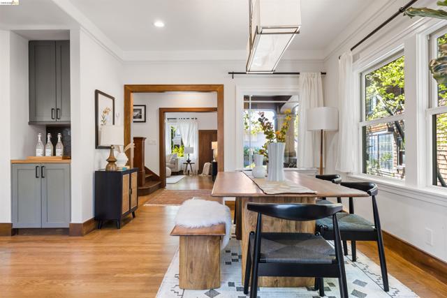 Image 12 of 41 For 3208 Claremont Ave