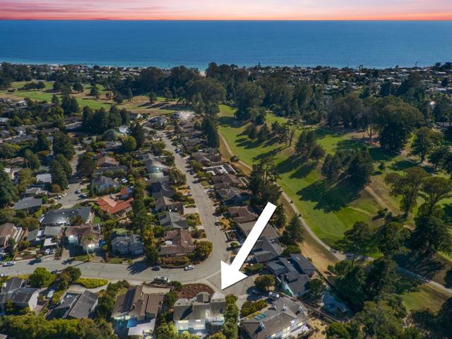 607 Saint Andrews Drive, Aptos CA: https://media.crmls.org/mediaz/eac57bb1-771d-452f-baed-b75c10a2d029.jpg
