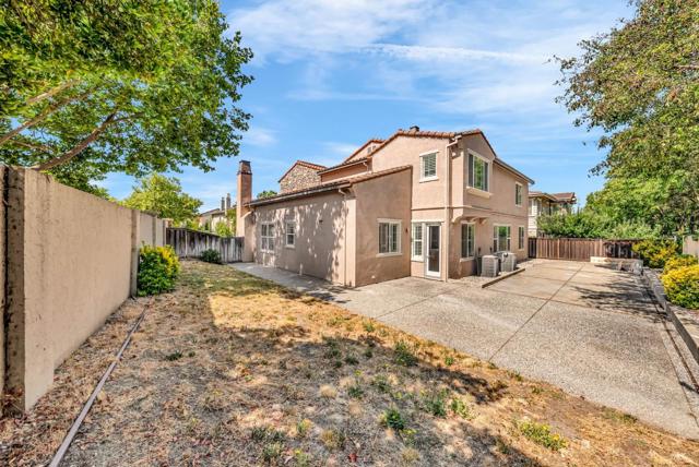 3099 Hastings Way, San Ramon CA: https://media.crmls.org/mediaz/eac677f7-ef2e-4140-a834-0b0e417fa7b9.jpg