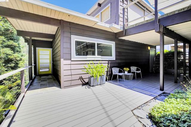 Details for 6676 Pine Needle Dr, Oakland, CA 94611
