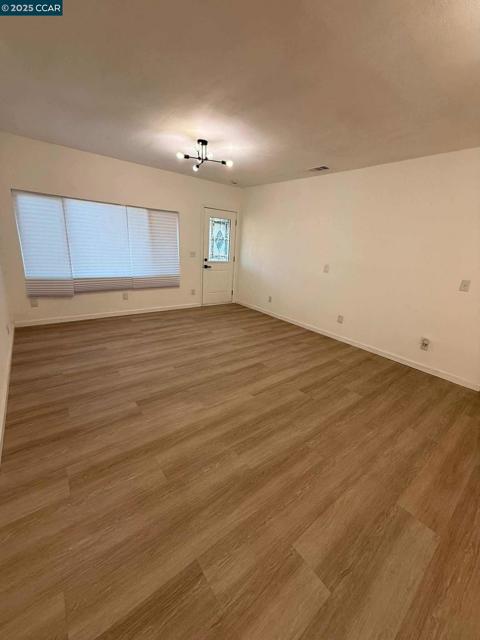 314 Washington St, Vallejo CA: https://media.crmls.org/mediaz/eac6f3f3-8bd7-40ae-8710-17a7a0821ee1.jpg