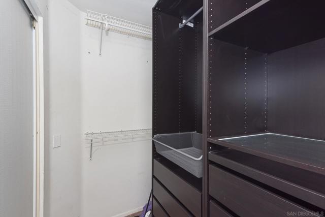 11927 Dapple Way, San Diego CA: https://media.crmls.org/mediaz/eac78605-b67b-4875-bd65-e94cc23ab206.jpg